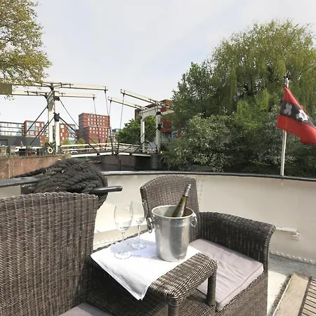 Houseboat Volle Maan *