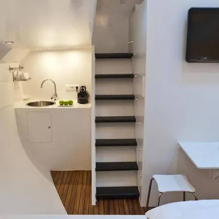 Houseboat Volle Maan *