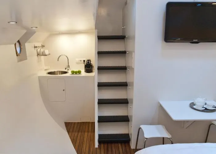 Houseboat Volle Maan *